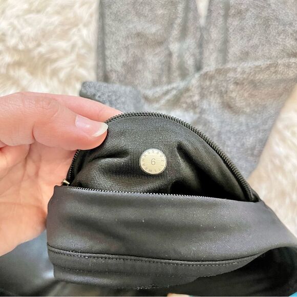 Lululemon Run The Day Crop *23" size 6 Fractal Dark Starlight Black / Black - Picture 6 of 6